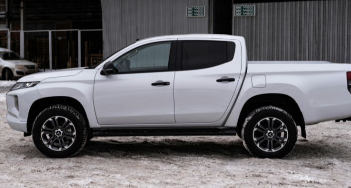 Automotive Lava Jato e Serviços, Lavagem para PICAPE com polimento +Aspiração +Lavagem por baixo e caixa de rodas Automotive Lava Jato e Serviços, Lavagem para PICAPE com polimento +Aspiração +Lavagem por baixo e caixa de rodas